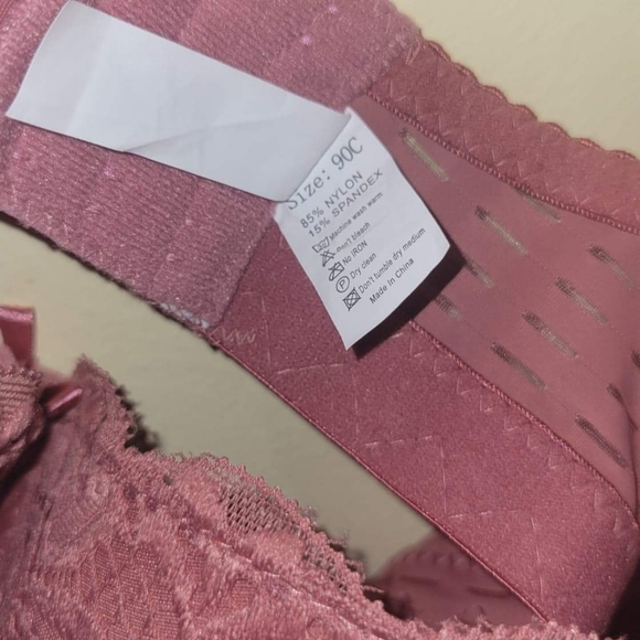 Shein Rose Pink Lace Detailed 90c Bra - Picture 2 of 3